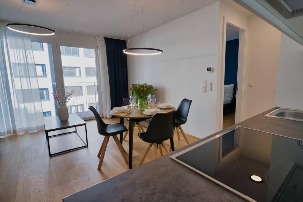 Modern Apartment Near Stadtpark Wien Ngoại thất bức ảnh