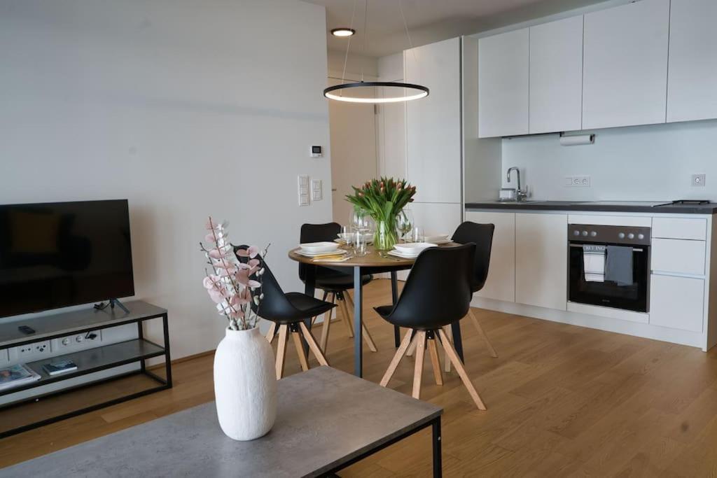 Modern Apartment Near Stadtpark Wien Ngoại thất bức ảnh