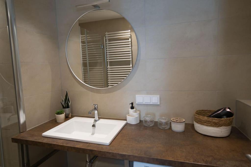 Modern Apartment Near Stadtpark Wien Ngoại thất bức ảnh
